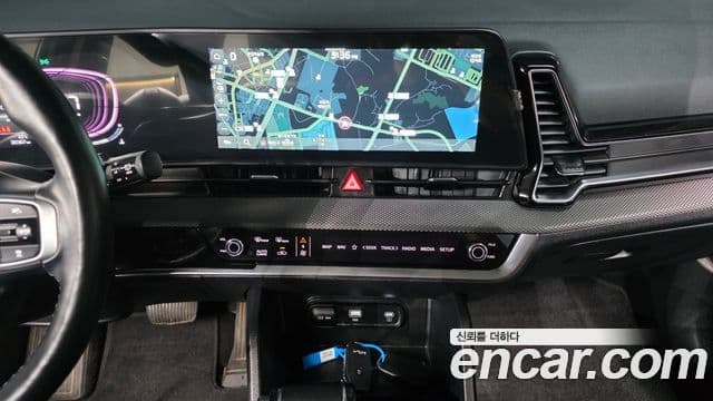 Kia Sportage 2023 — ფოტო 15/20