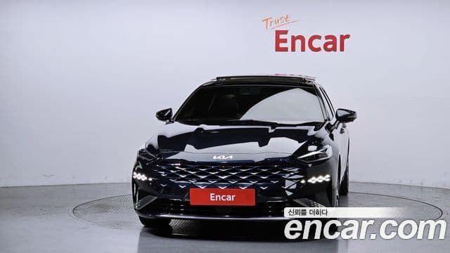 Kia K8 2021 — Photo 10/20