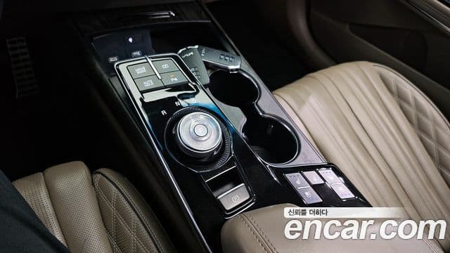 Kia K8 2021 — Photo 1/20