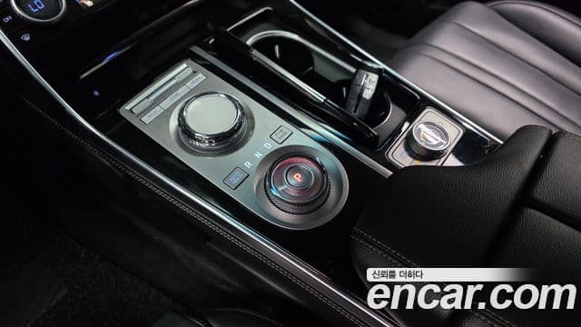 Genesis GV80 2023 — Photo 15/20