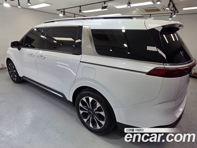 Kia Carnival 2023 — Şəkil 5/20