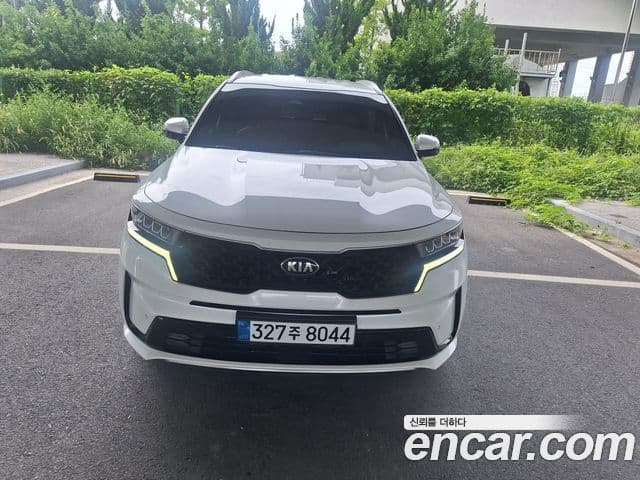 Kia Sorento 2021 — ფოტო 2/20