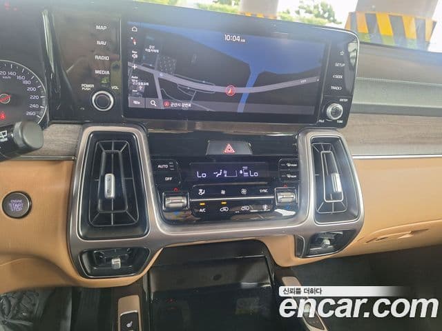 Kia Sorento 2021 — ფოტო 14/20