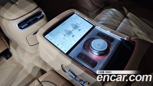 Genesis G90 2022 — ფოტო 16/20