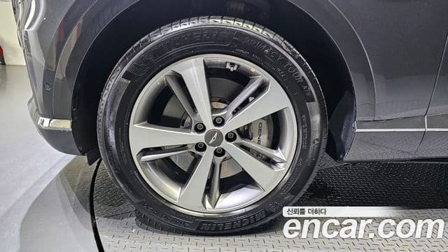 Genesis GV80 2020 — ფოტო 5/20