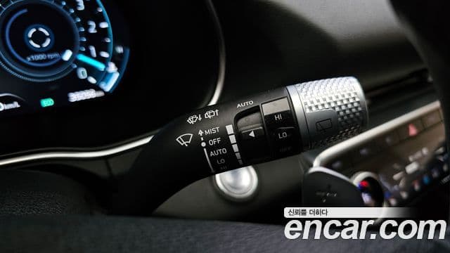 Genesis GV80 2020 — ფოტო 14/20