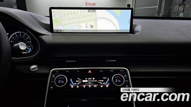 Genesis GV80 2020 — ფოტო 17/20