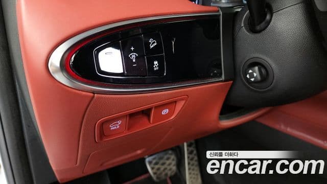 Genesis GV70 2021 — ფოტო 20/20