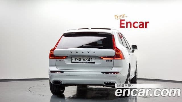 Volvo XC60 2019 — Şəkil 4/20