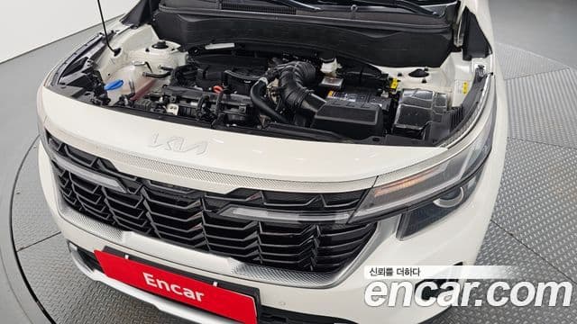 Kia Seltos 2023 — Şəkil 6/20