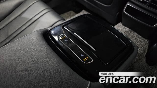 Genesis Electrified G80 2020 — ფოტო 19/20