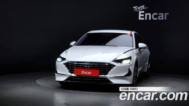 Hyundai Sonata 2019 — Фото 2/20