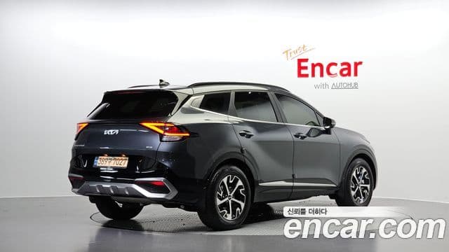 Kia Sportage 2023 — ფოტო 2/20