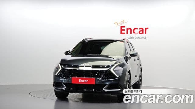 Kia Sportage 2023 — ფოტო 3/20