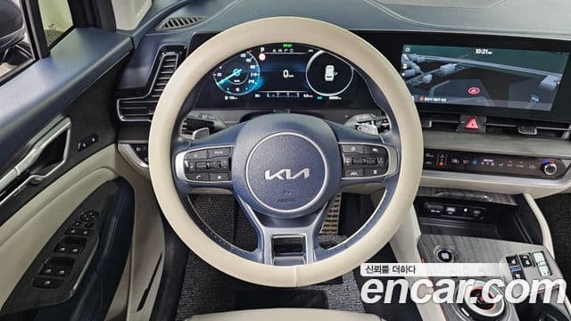 Kia Sportage 2023 — ფოტო 13/20