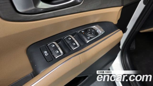 Kia Sorento 2024 — Фото 11/20