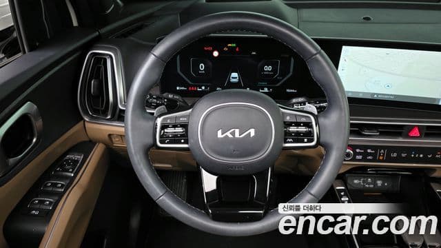 Kia Sorento 2024 — Фото 15/20
