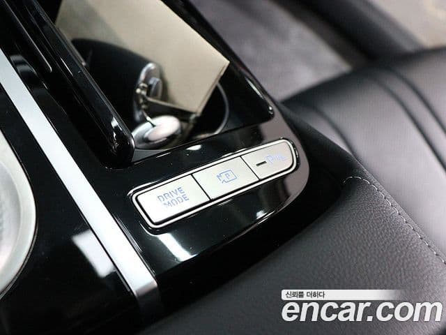 Genesis Electrified G80 2022 — Şəkil 9/20