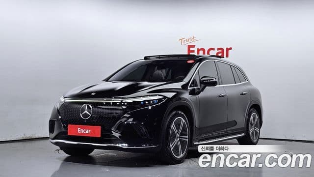 Mercedes-Benz EQS SUV 2023 — Photo 12/20
