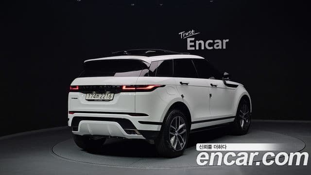Land Rover Range Rover Evoque 2024 — ფოტო 2/20