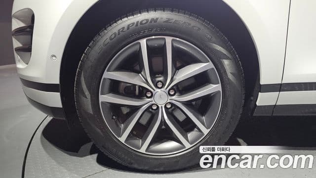 Land Rover Range Rover Evoque 2024 — ფოტო 5/20