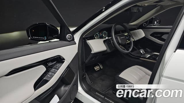 Land Rover Range Rover Evoque 2024 — ფოტო 11/20