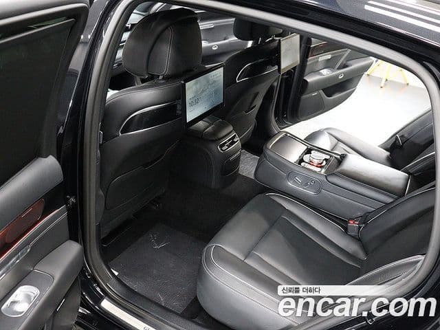 Genesis G90 2022 — Şəkil 10/20