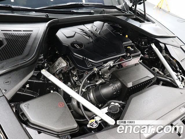 Genesis Electrified G80 2022 — Şəkil 19/20