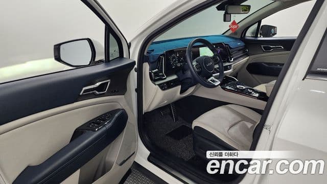 Kia Sportage 2023 — ფოტო 10/20