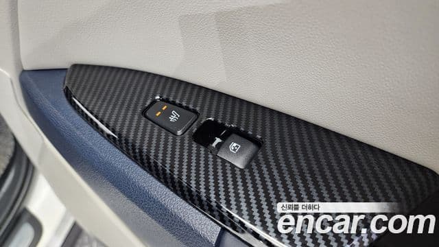 Kia Sportage 2023 — фото 18 из 20