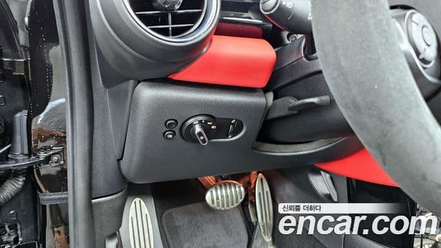 Mini Cooper S Convertible 2020 — Şəkil 16/20