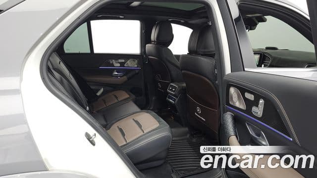 Mercedes-Benz GLE-Class 2023 — Фото 11/20
