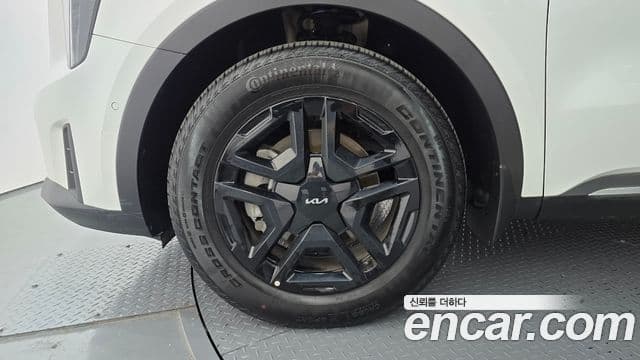 Kia Sorento 2023 — Şəkil 4/20