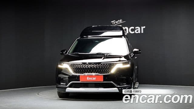 Kia Carnival 2021 — ფოტო 3/20