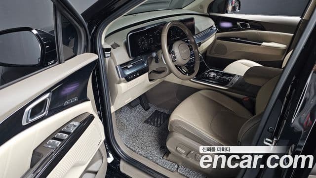 Kia Carnival 2021 — ფოტო 11/20