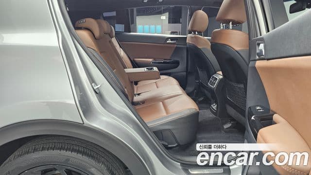 Kia Sportage The Bold 2020 — Photo 17/20