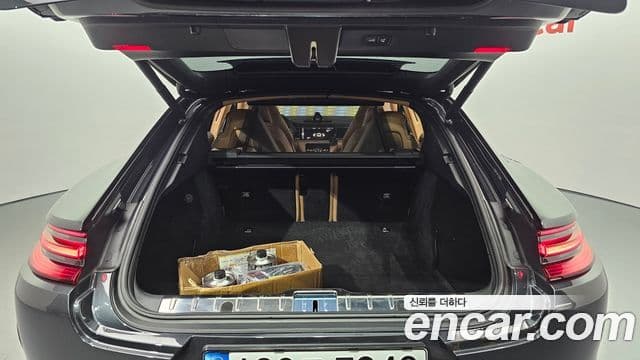 Porsche Panamera 2018 — фото 20 из 20