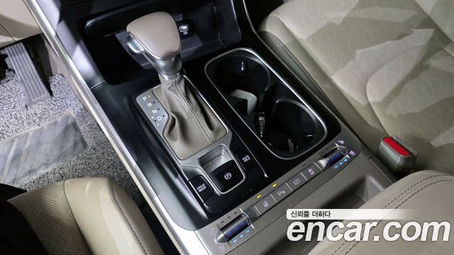 Kia Carnival 2021 — Şəkil 12/20
