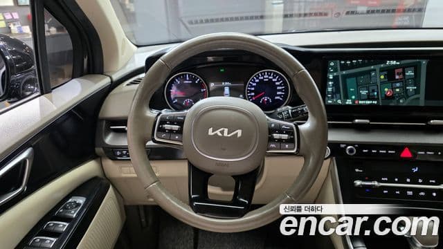 Kia Carnival 2021 — Şəkil 8/20