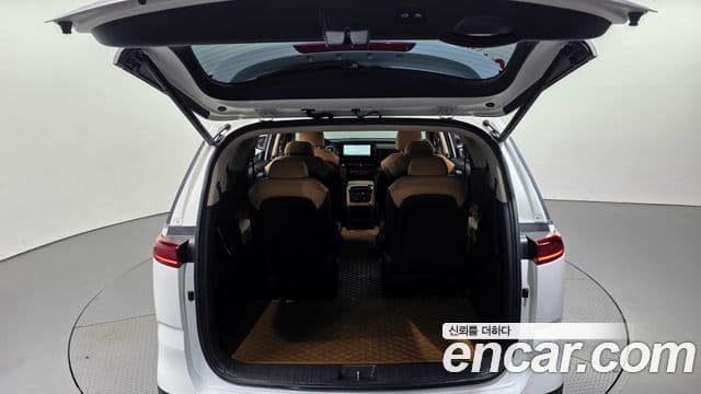 Kia Carnival 2022 — Фото 20/20