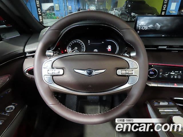 Genesis GV70 2023 — ფოტო 7/20