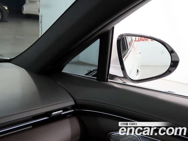 Genesis GV70 2023 — ფოტო 14/20