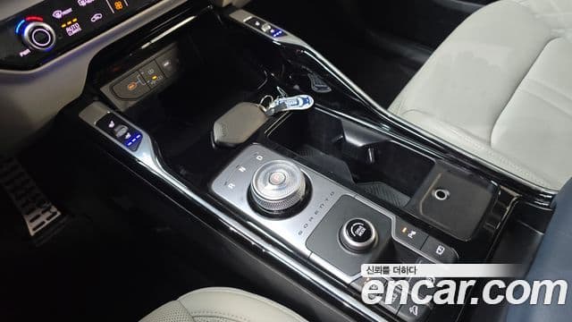 Kia Sorento 2023 — ფოტო 9/20