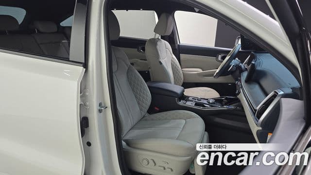 Kia Sorento 2023 — ფოტო 12/20