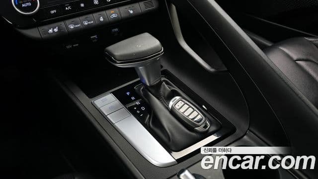Hyundai The New Avante Hybrid 2021 — Şəkil 10/20