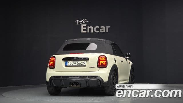 Mini Cooper S Convertible 2021 — Фото 4/20