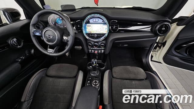 Mini Cooper S Convertible 2021 — Фото 7/20