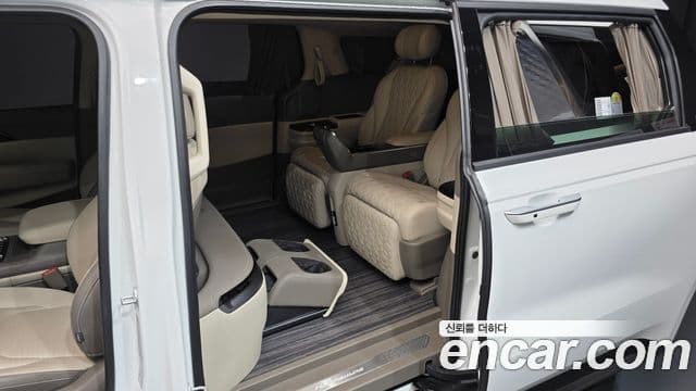 Kia Carnival 2024 — Фото 11/20