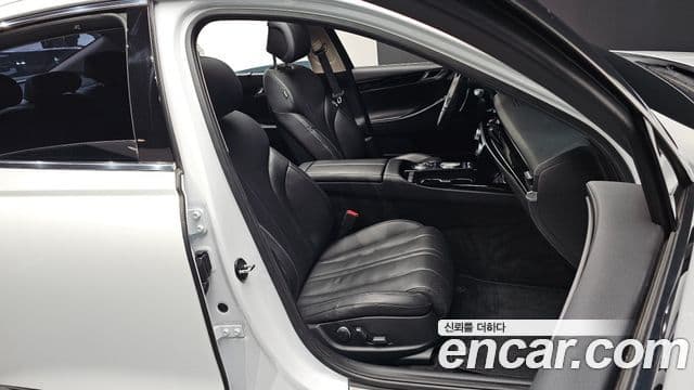Genesis Electrified G80 2022 — Şəkil 10/20