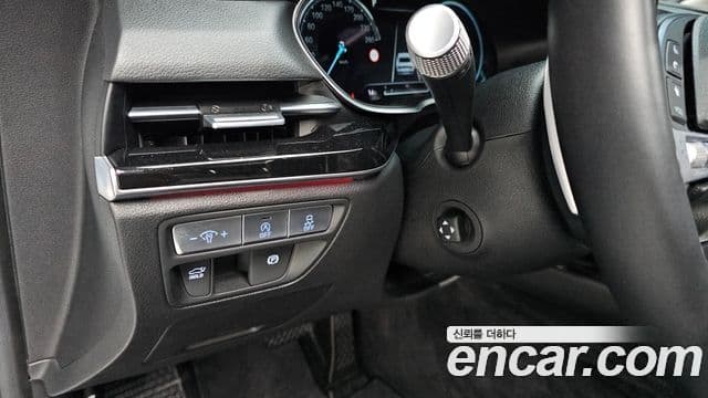 Genesis Electrified G80 2022 — Şəkil 18/20